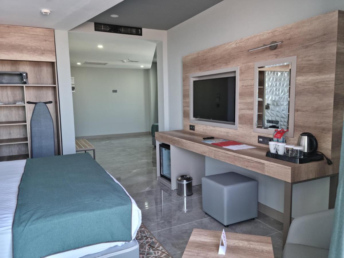 Ramada Resort By Wyndham كوزكليسِ المظهر الخارجي الصورة