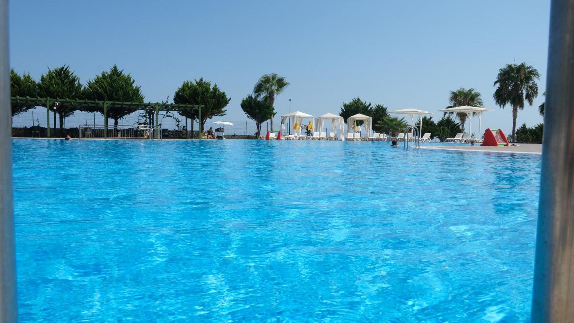 Ramada Resort By Wyndham كوزكليسِ المظهر الخارجي الصورة